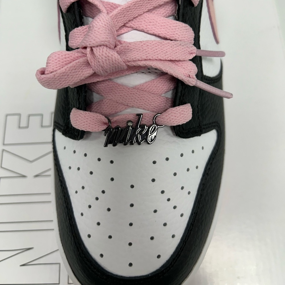 Nike Dunk Low Sneakers - Picture 8 of 8